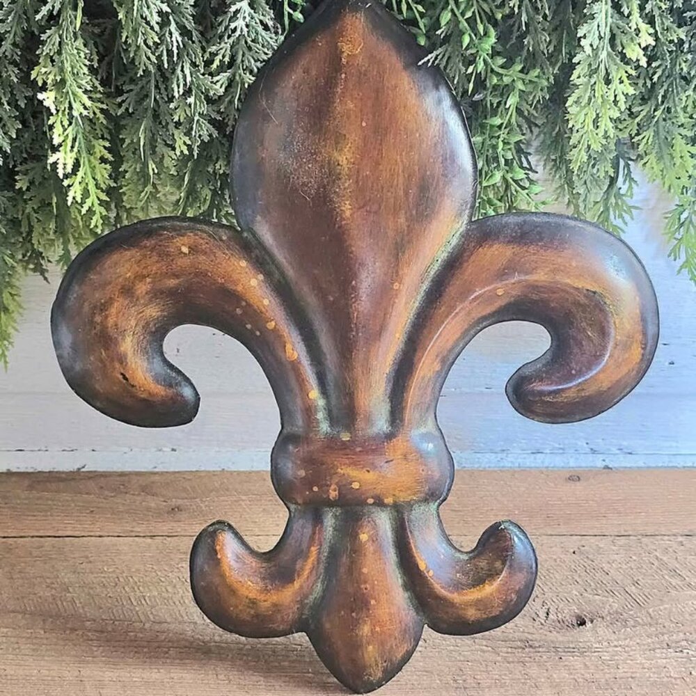 Weathered Fleur de Lis French Paris Decor Wall Hanging